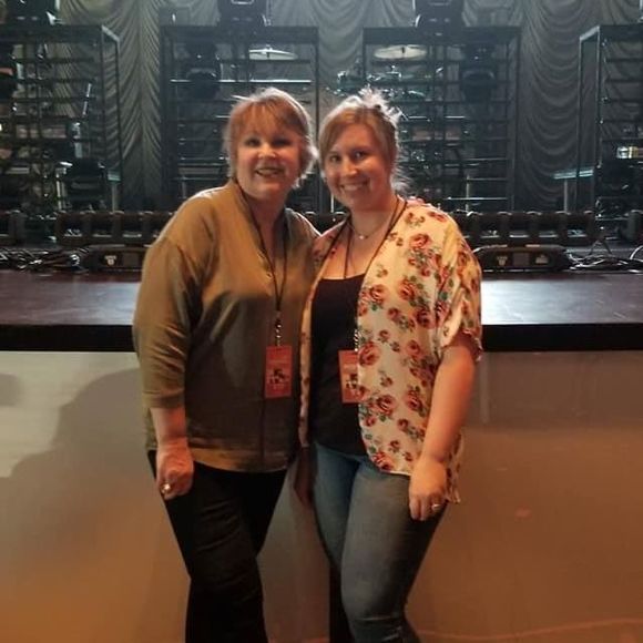 Meet your Posher, Cassandra - Picture 1 of 1